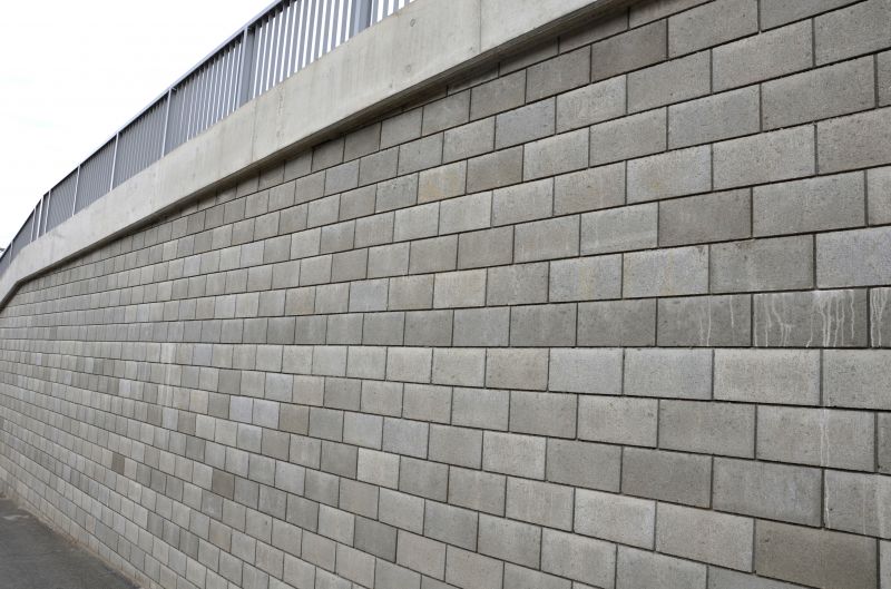 Retention Wall Construction in Daytona Beach, FL